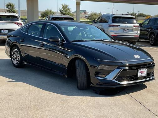 2024 Hyundai SONATA Hybrid SE
