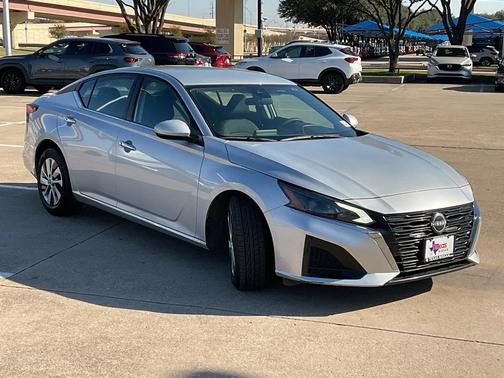 2023 Nissan Altima S FWD
