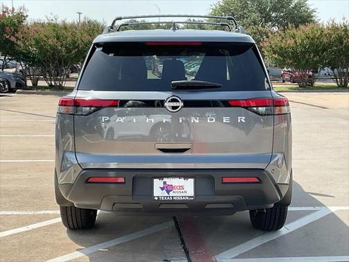2025 Nissan Pathfinder SV FWD