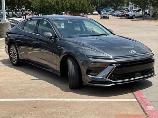 2024 Hyundai SONATA Hybrid SE