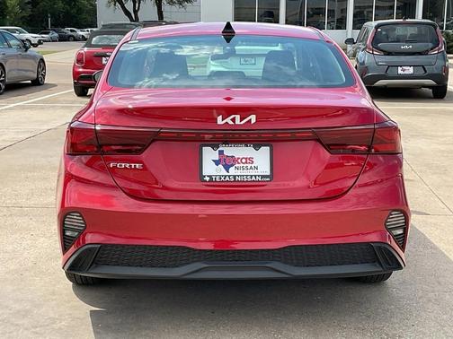 2024 Kia Forte LXS