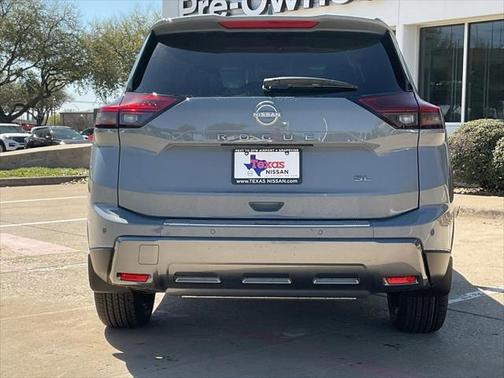 2025 Nissan Rogue SL