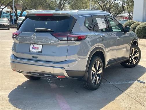 2025 Nissan Rogue SL