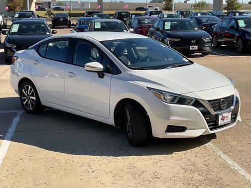 2021 Nissan Versa 1.6 SV