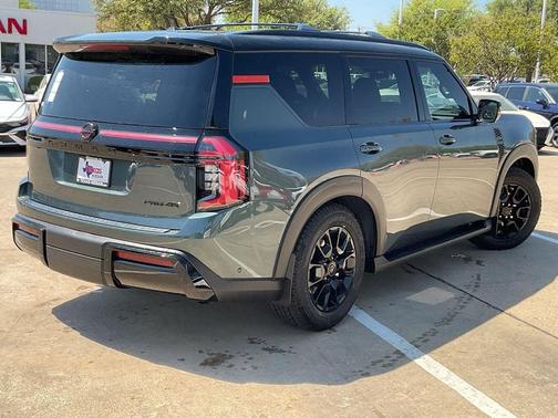 Alpine Metallic/Super Black 2026 Nissan Armada PRO-4X