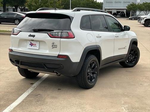 2022 Jeep Cherokee X 4x4