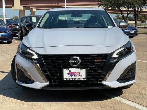 2024 Nissan Altima SR FWD
