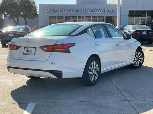 2023 Nissan Altima S FWD