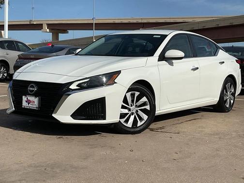 2023 Nissan Altima S FWD