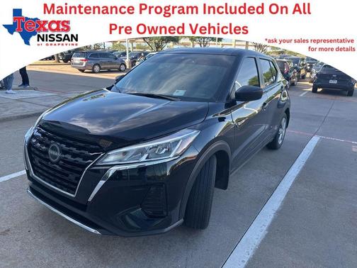 Super Black 2024 Nissan Kicks S