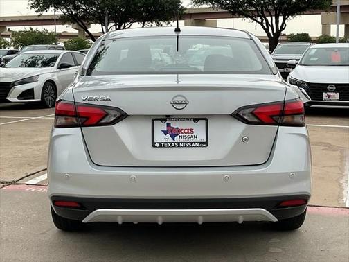 2024 Nissan Versa 1.6 S
