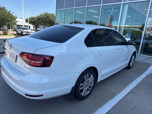White Silver Metallic 2018 Volkswagen Jetta 1.4T S