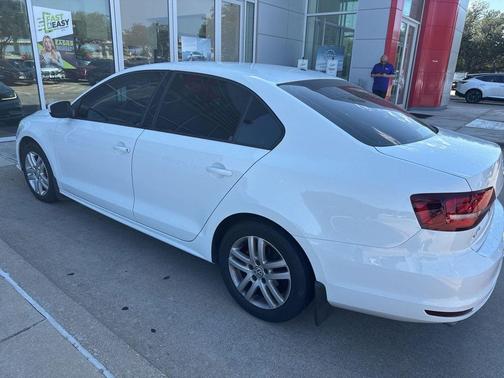 White Silver Metallic 2018 Volkswagen Jetta 1.4T S