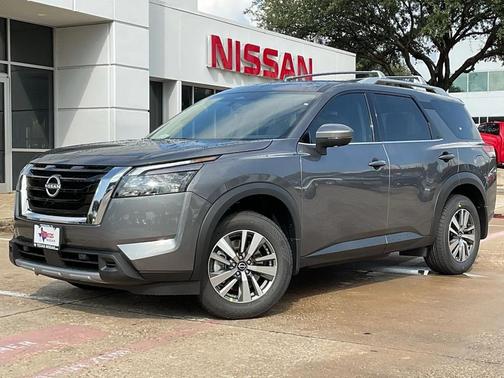 2025 Nissan Pathfinder SL FWD