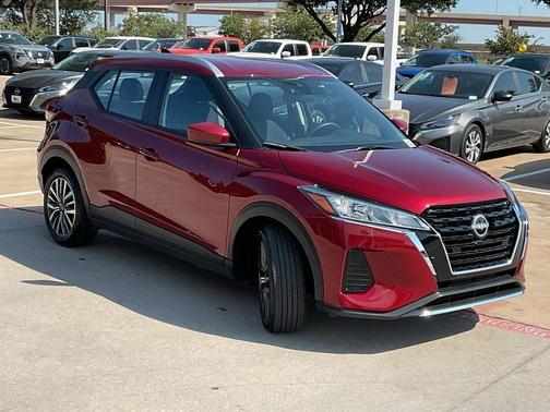 2024 Nissan Kicks SV