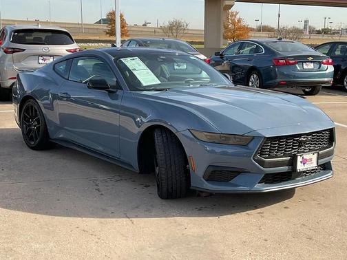 2025 Ford Mustang EcoBoost