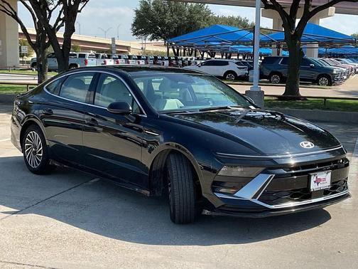 2024 Hyundai SONATA Hybrid SE