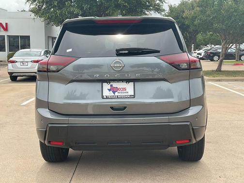 Gun Metallic 2025 Nissan Rogue SV