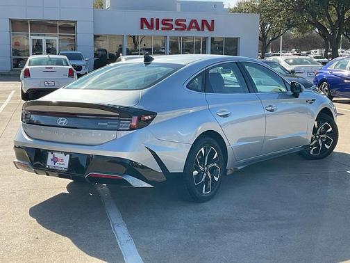 2025 Hyundai SONATA SEL