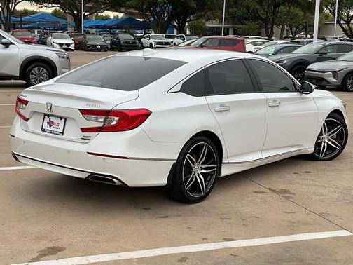 2022 Honda Accord Touring 2.0T