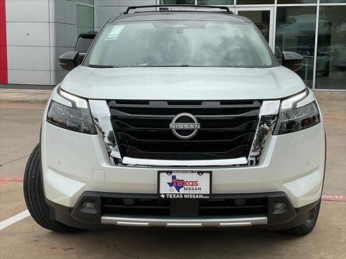 2025 Nissan Pathfinder Platinum 4WD