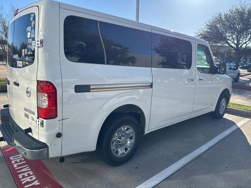 2014 Nissan NV Passenger NV3500 HD SL V8