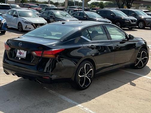 2024 Nissan Altima SR FWD