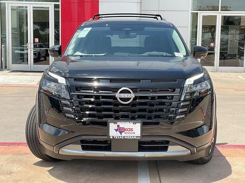 Super Black 2026 Nissan Pathfinder Platinum