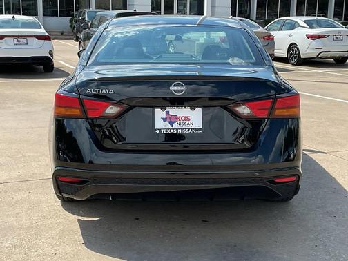 2024 Nissan Altima S FWD