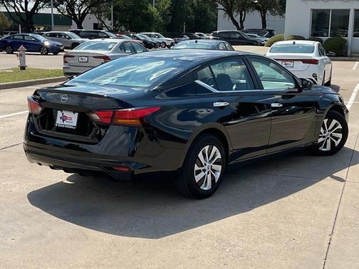 2024 Nissan Altima S FWD