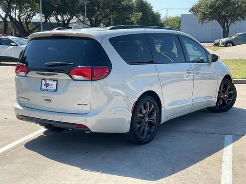2019 Chrysler Pacifica Limited
