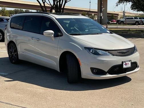 2019 Chrysler Pacifica Limited
