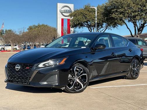 2025 Nissan Altima SR FWD