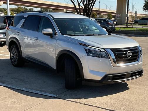 2024 Nissan Pathfinder SV FWD