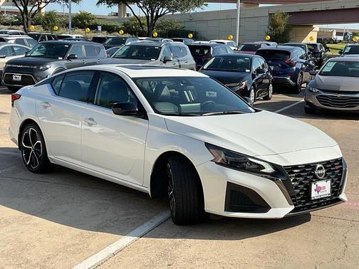 2024 Nissan Altima SR FWD