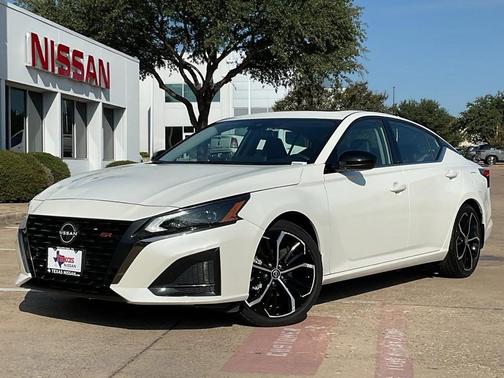 2024 Nissan Altima SR FWD