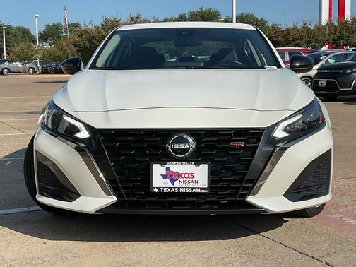 2024 Nissan Altima SR FWD