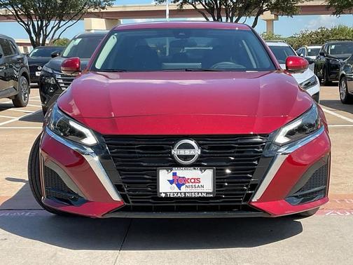 2025 Nissan Altima SL FWD