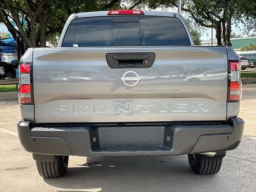 2025 Nissan Frontier S