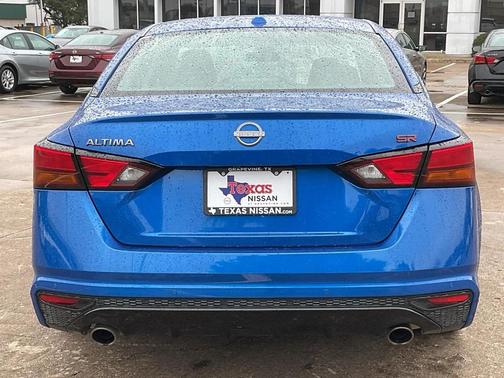 2025 Nissan Altima SR FWD