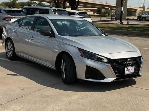 2024 Nissan Altima S FWD