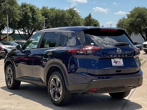 Deep Ocean Blue Pearl 2025 Nissan Rogue SV