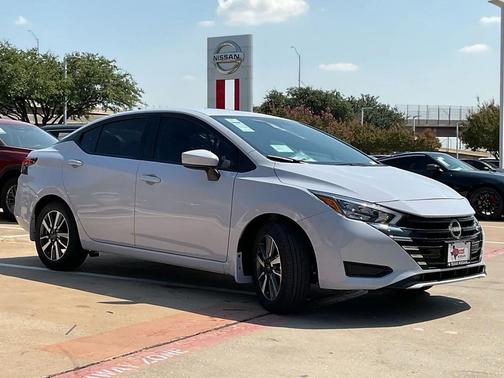 2025 Nissan Versa 1.6 SV