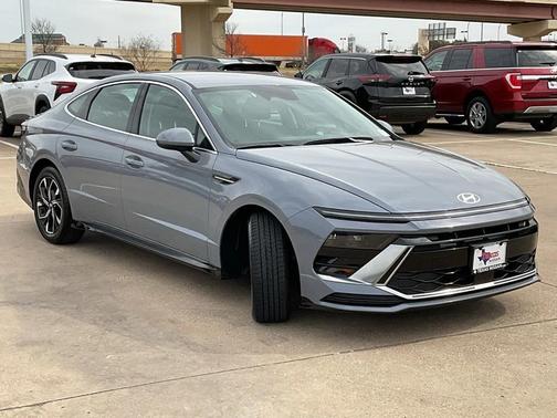 2025 Hyundai SONATA SEL