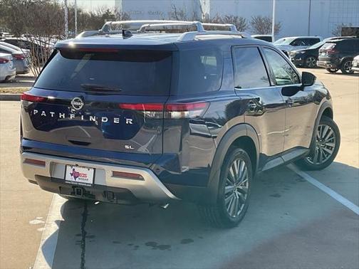 2025 Nissan Pathfinder SL FWD