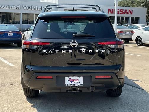 2025 Nissan Pathfinder SV FWD