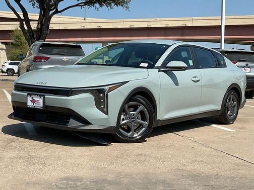 Morning Haze 2025 Kia K4 LXS