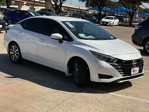 2025 Nissan Versa 1.6 SV