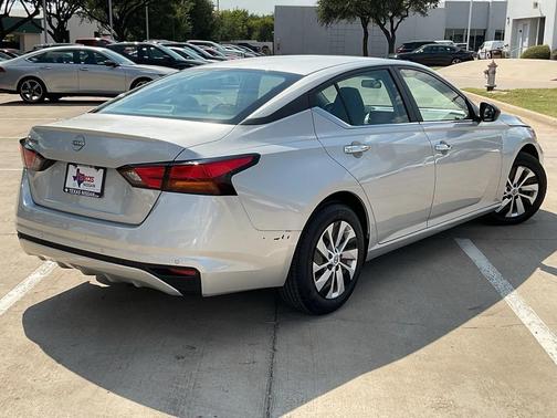 2024 Nissan Altima S FWD