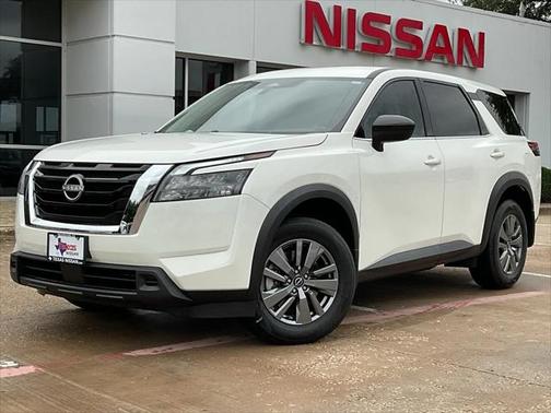 2025 Nissan Pathfinder S FWD